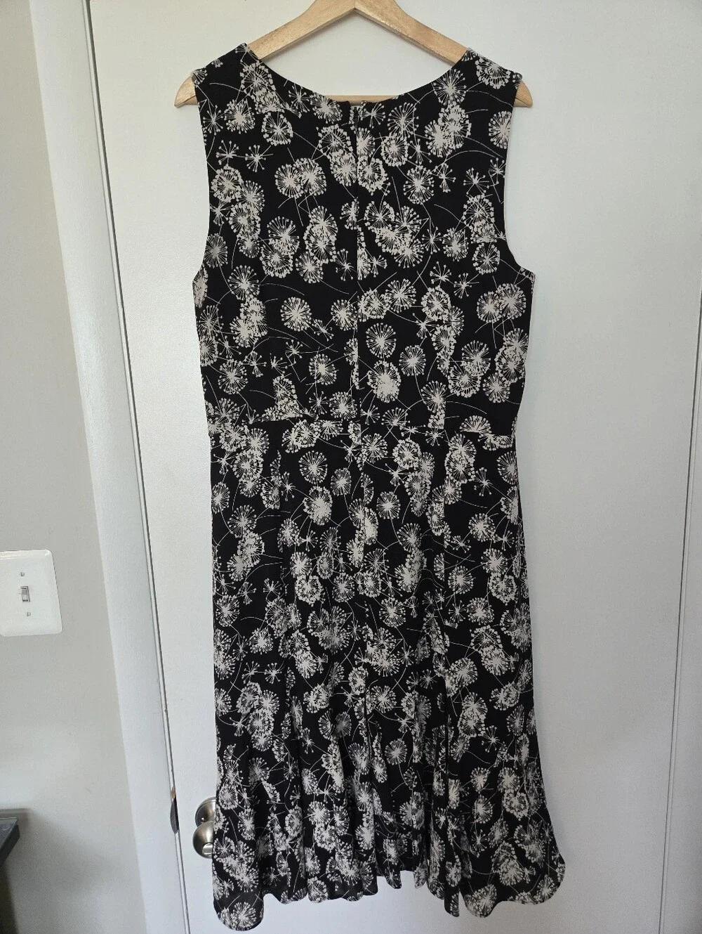 Talbots Sleeveless Flowy Dandelion Print Midi Dress Size 14